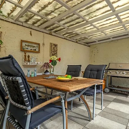 Beautiful In With House Sea View Holiday home *